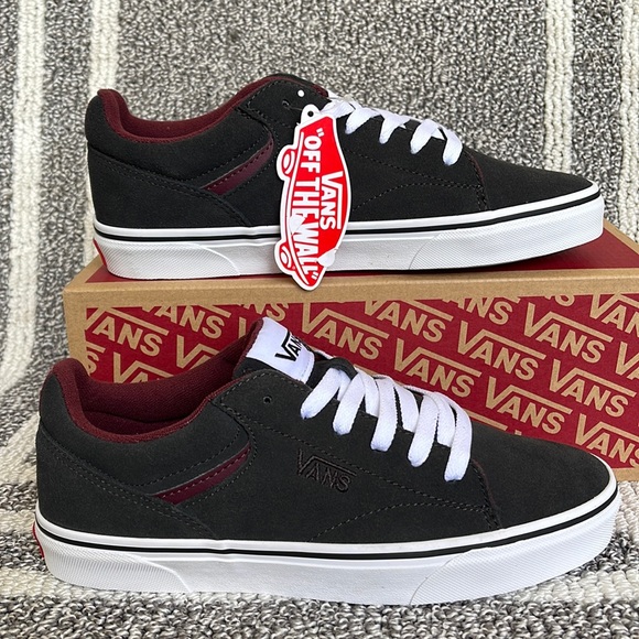 Vans Shoes - Vans Seldan Suede Raven/White WMNS